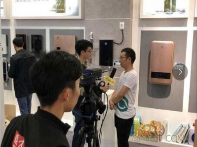 智創(chuàng)未來，漢遜人工智能熱水器驚艷2018中國慧聰家電展!