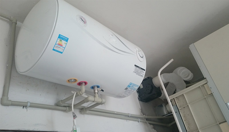 電熱水器